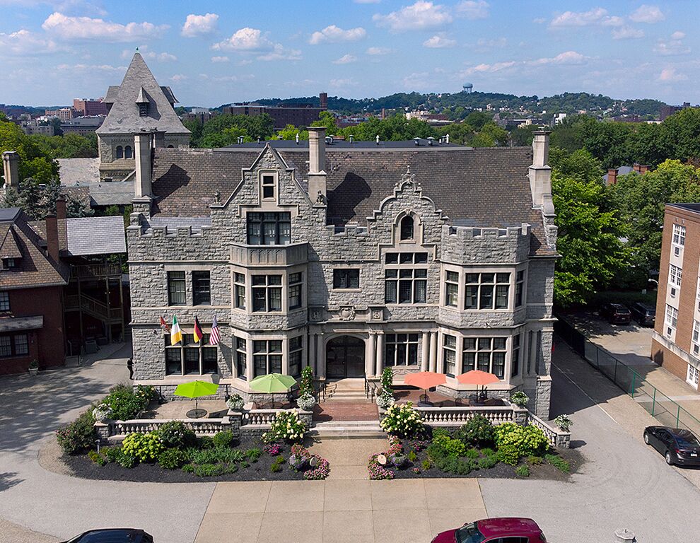 Picture of Mansions On Fifth