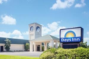 Picture of Days Inn by Wyndham Metter
