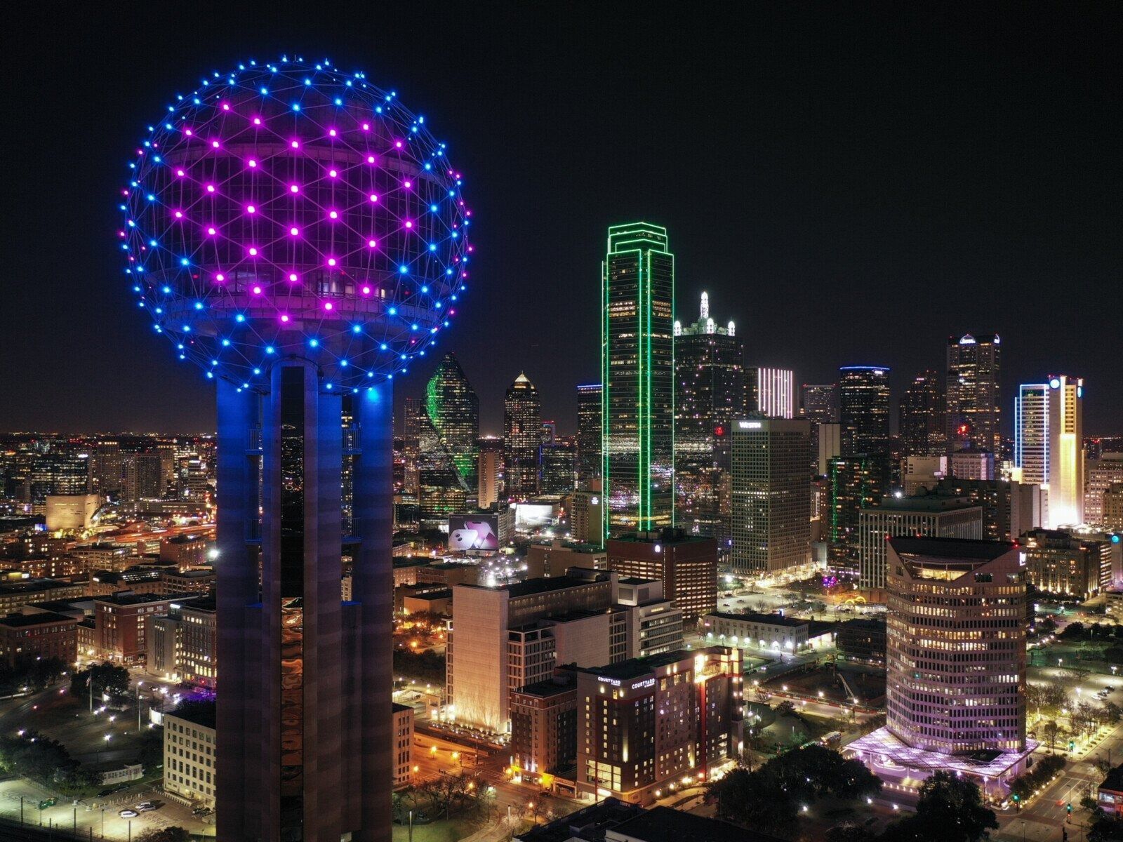 Picture of Reunion Tower