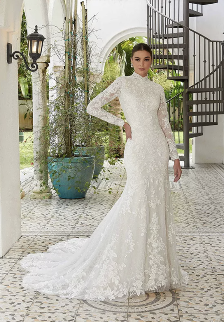 25 Elegant Fit and Flare Wedding Dresses
