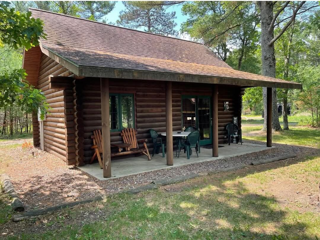 Picture of Dilly's Hatfield Resort & Gift Shop