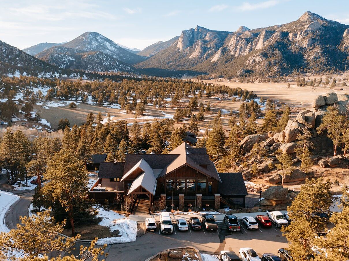 Picture of Black Canyon Inn