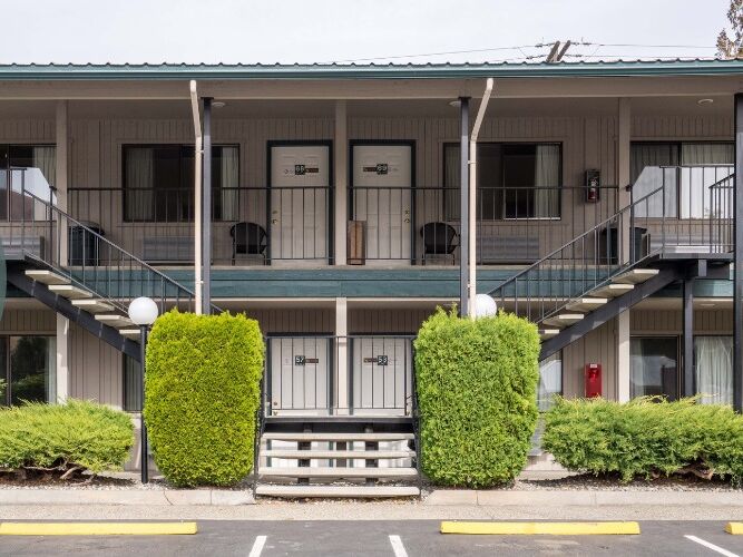 Picture of Midtowner Motel
