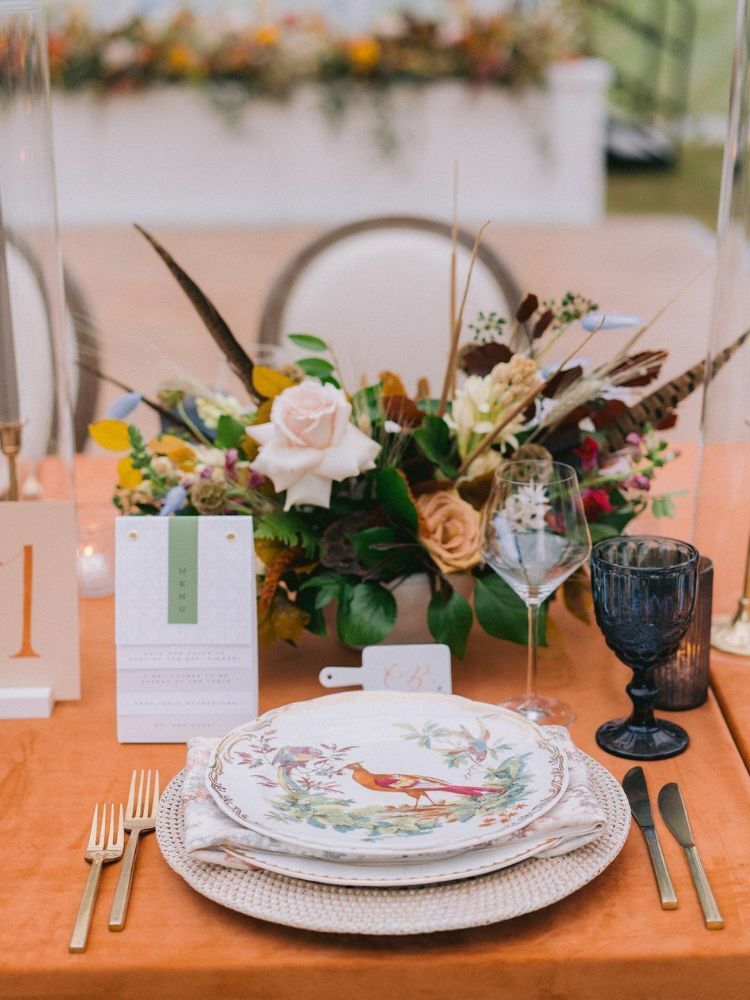 rustic bird-themed wedding place setting