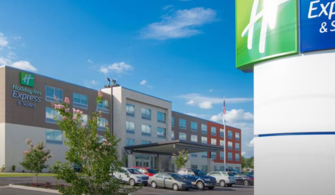 Picture of Holiday Inn Express & Suites Greenwood North