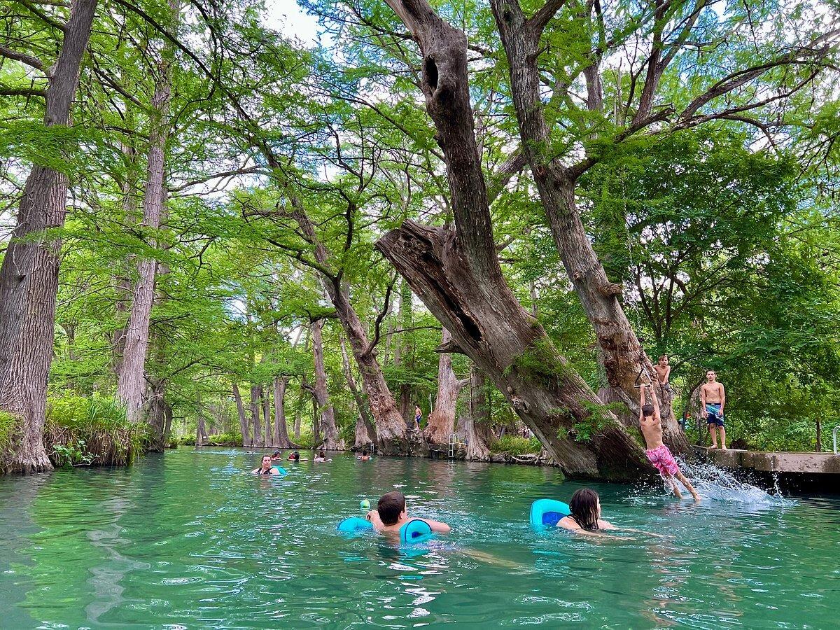 Picture of Blue Hole Regional Park