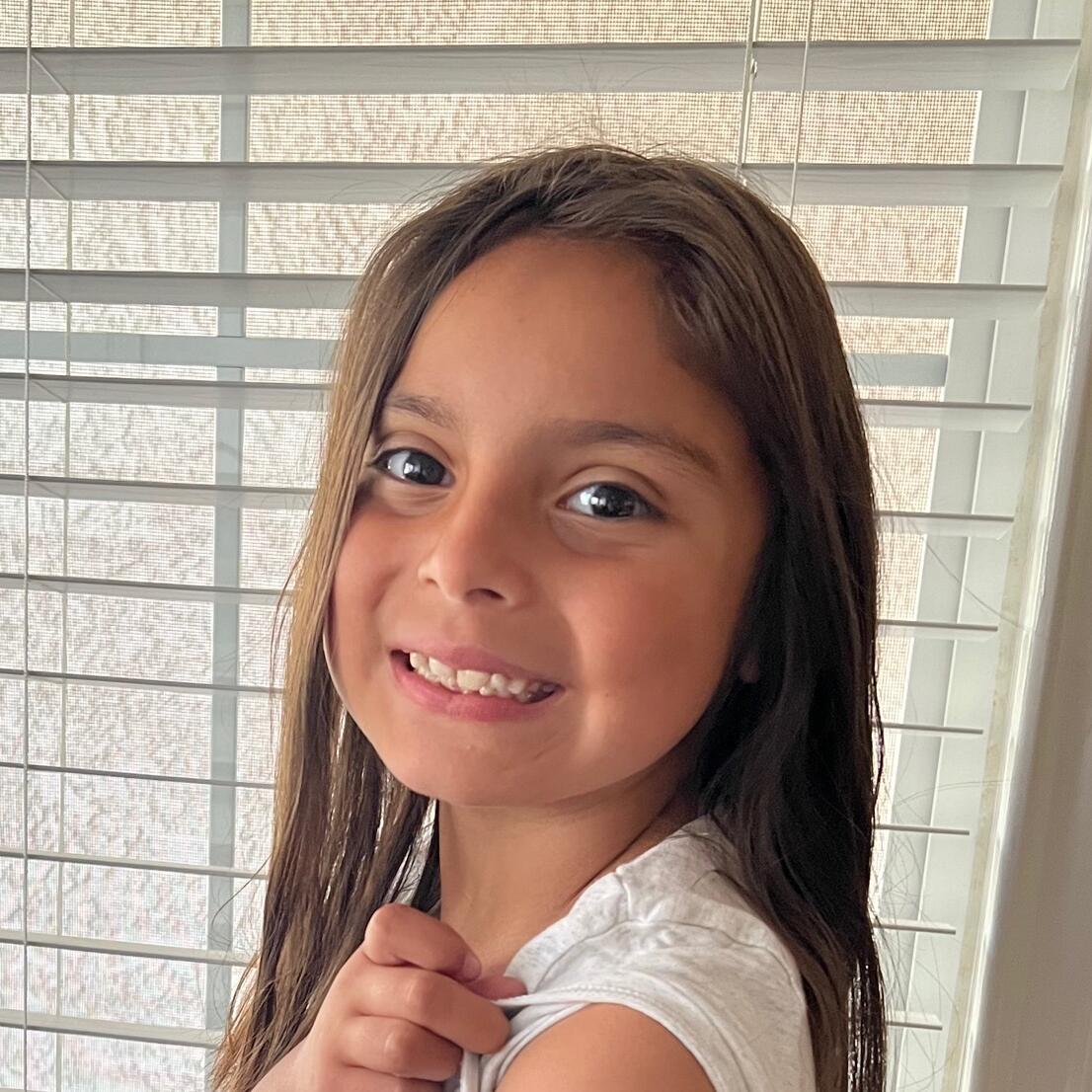 Isabella Rubio (Izzy)