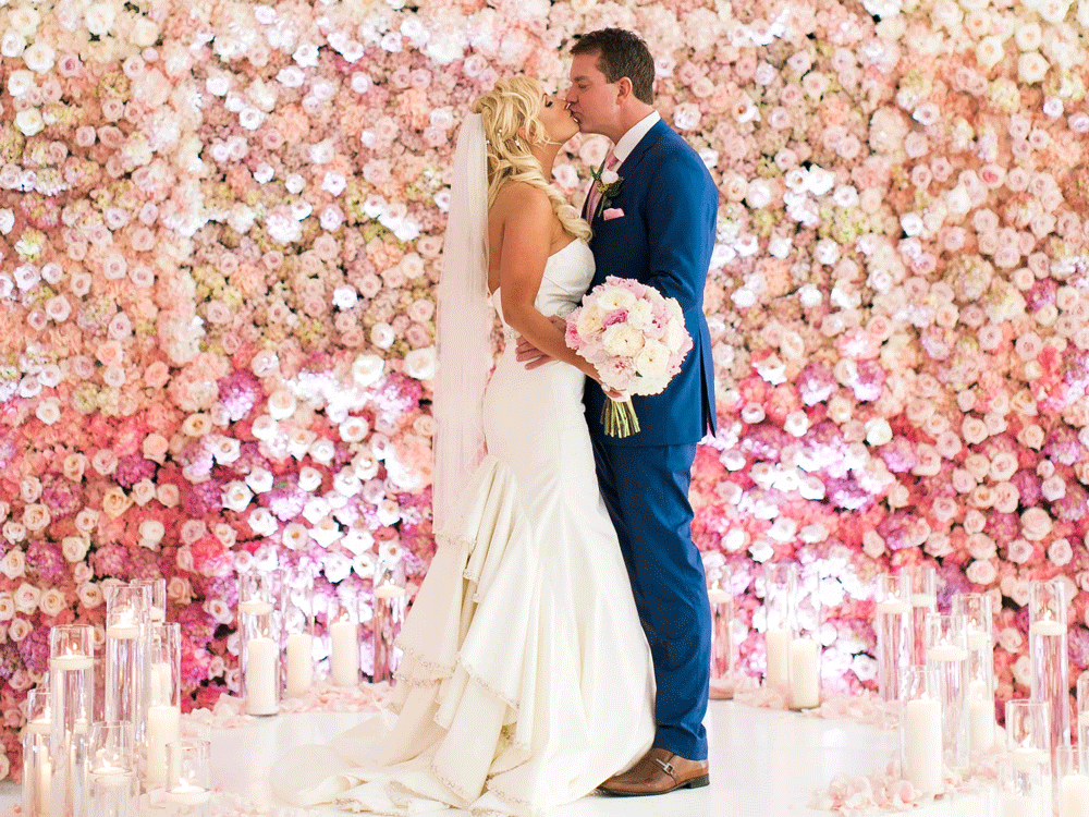 WHITE IVORY ROSES WITH GREENERY FLOWER WALL, FLOWER WALL