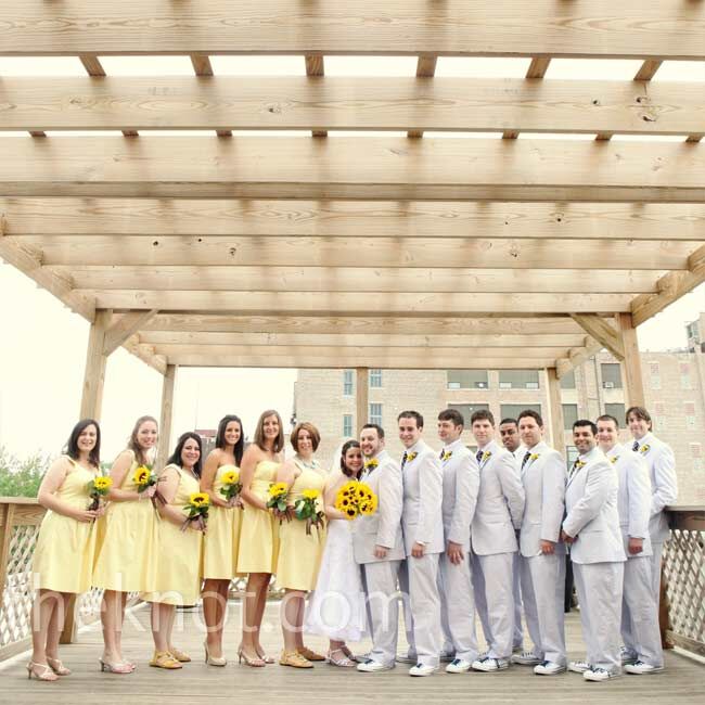 Robyn’s bridesmaids wore yellow sundresses that were as casual as the groomsmen’s seersucker suits.
