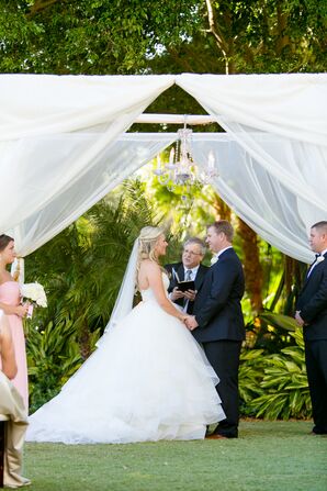 Fingertip-Length White Tulle Veil