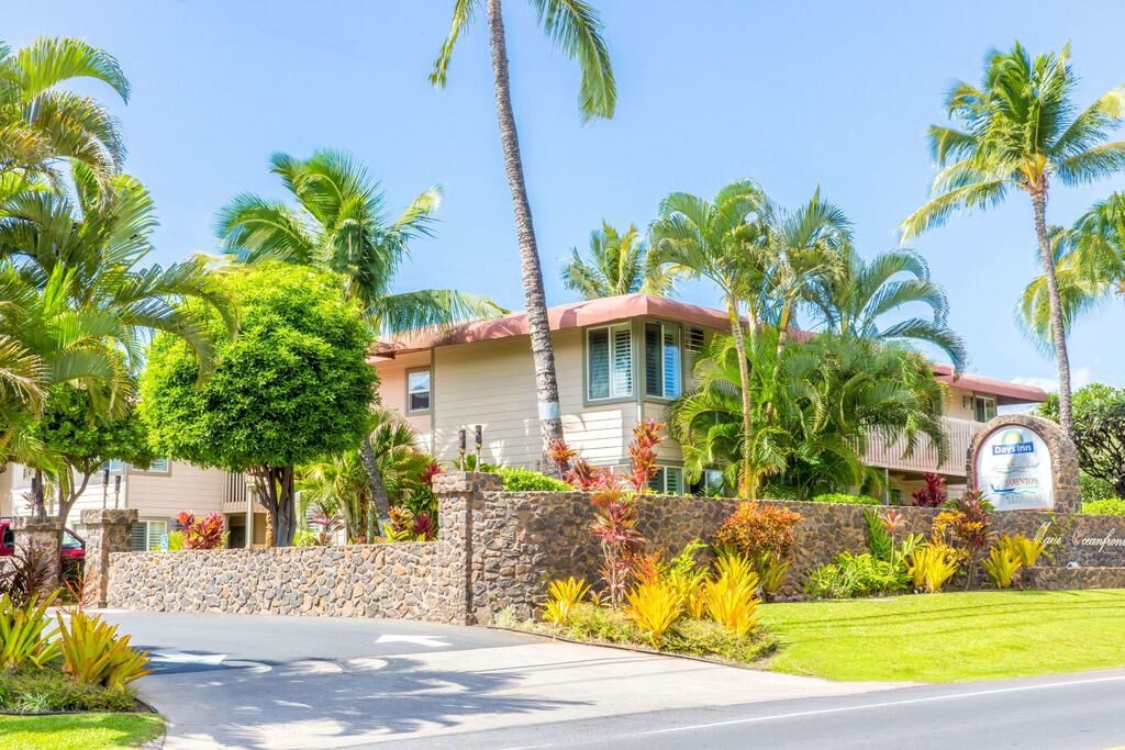 Picture of Days Inn Maui Oceanfront