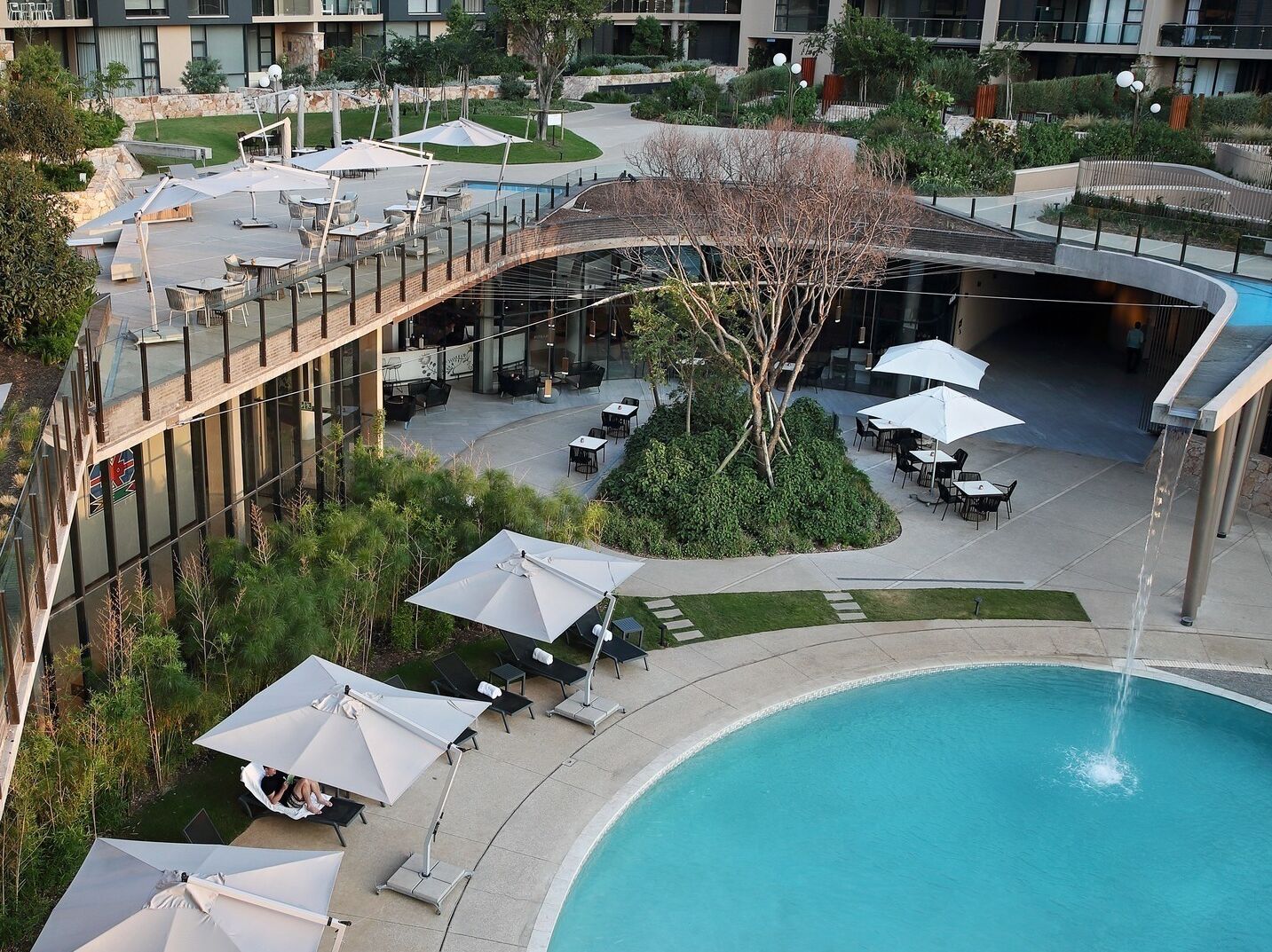 Picture of The Houghton Hotel