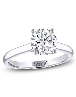 Kay Jewelers Classic Round Cut Engagement Ring