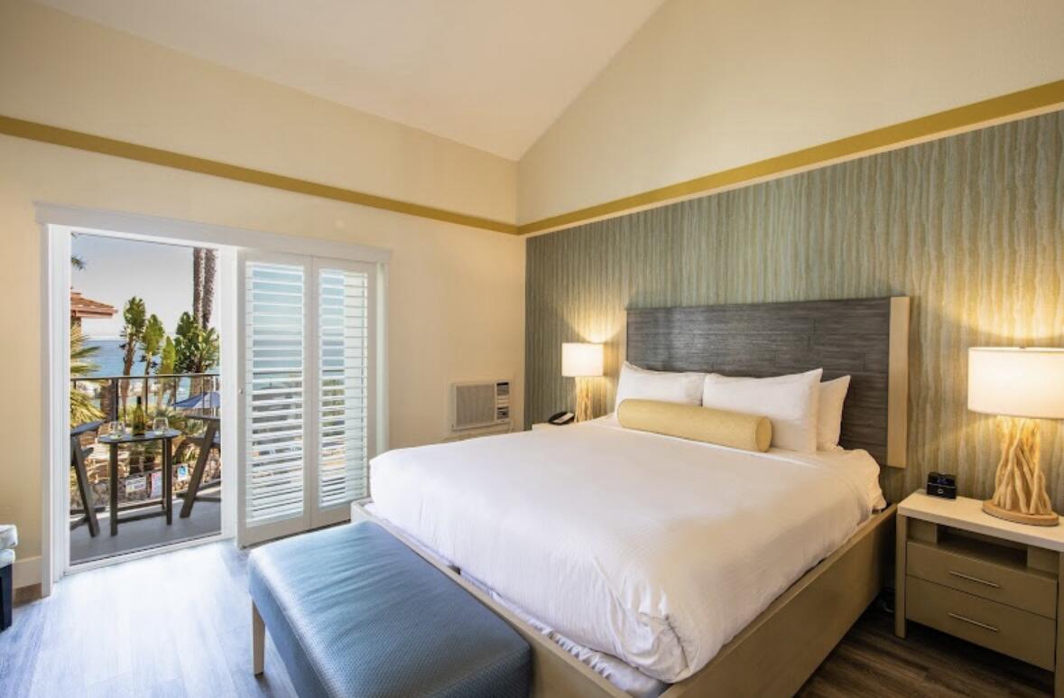 Picture of Inn at the Cove