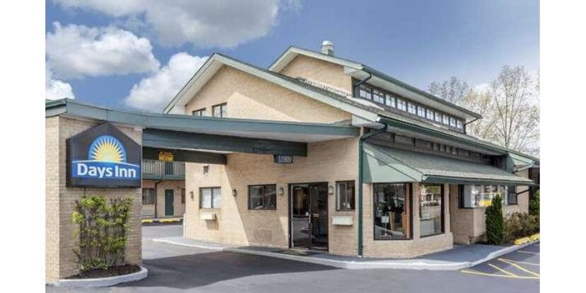 Picture of Days Inn by Wyndham Woodbury Long Island
