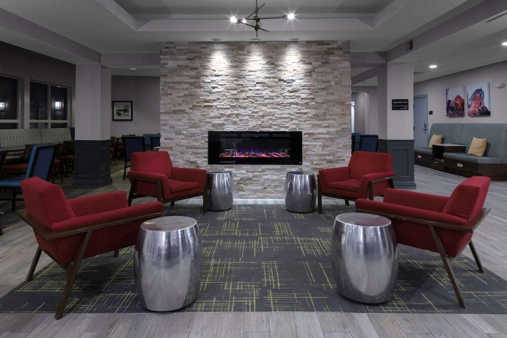Picture of Hampton Inn by Hilton Concord/Bow