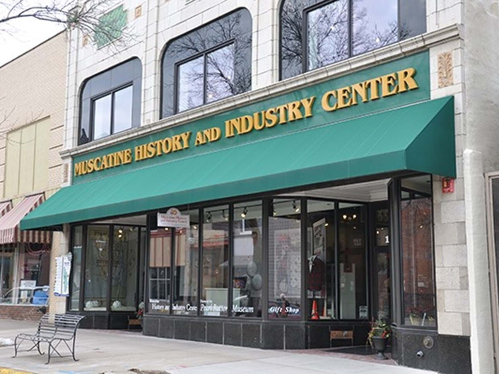 Picture of The National Pearl Button Museum @ The History and Industry Center