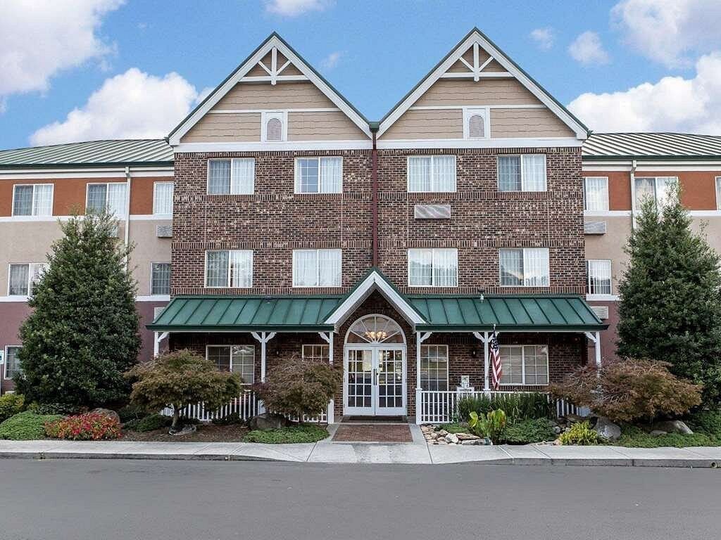 Picture of MainStay Suites Knoxville Airport