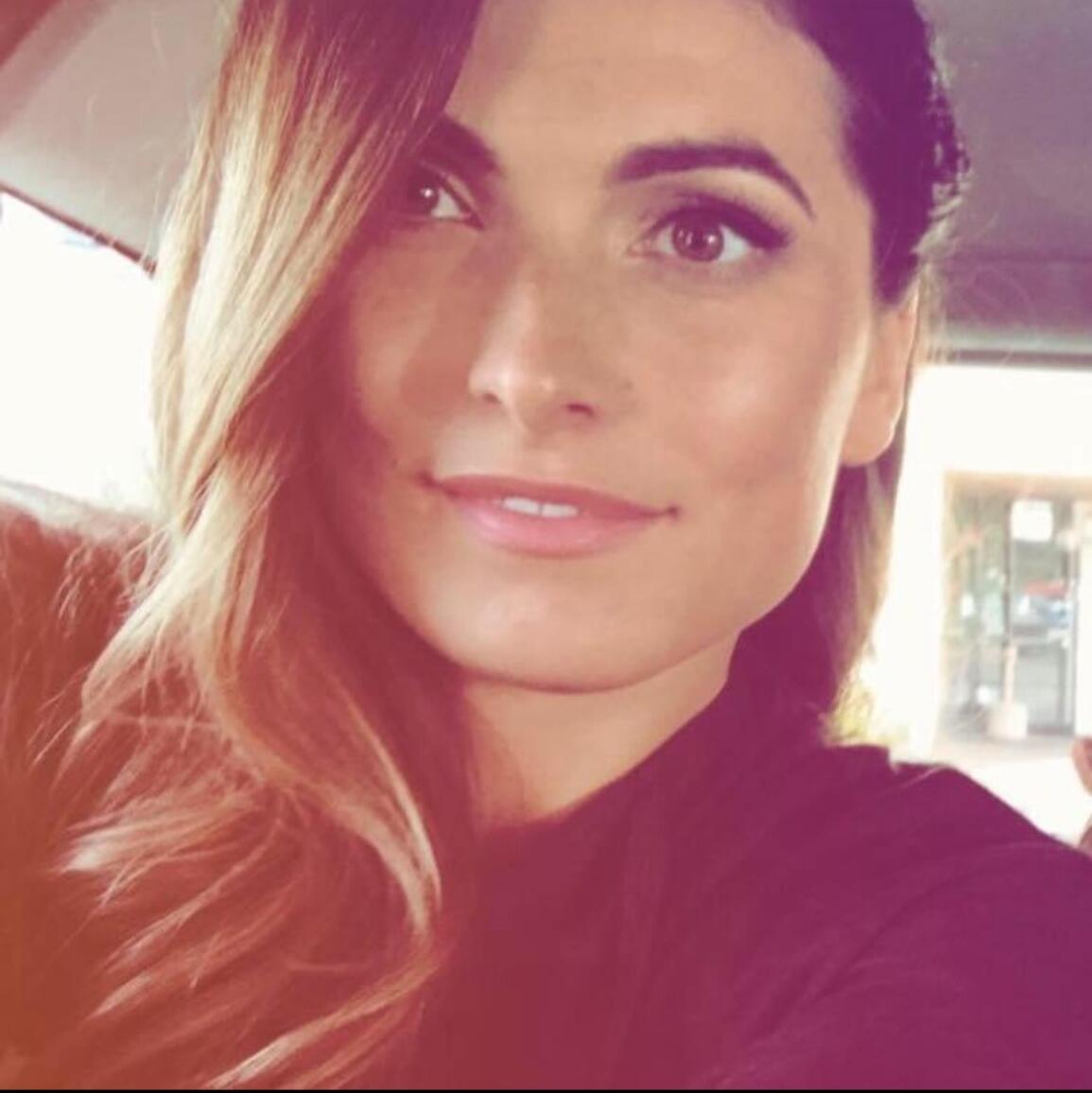 Natalie Holt