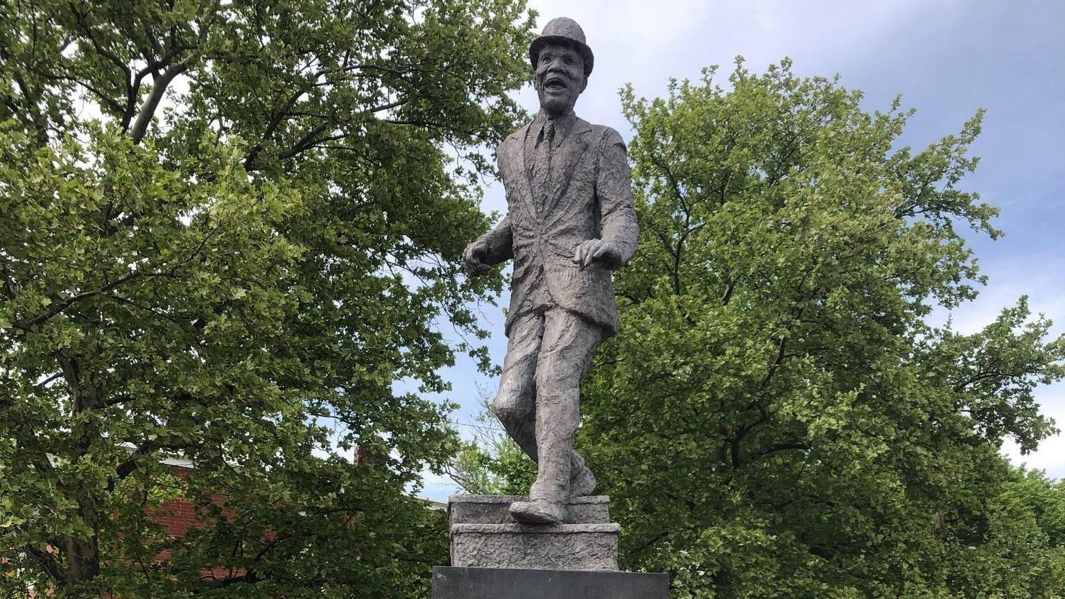 Picture of Bill "Bojangles" Robinson Statue