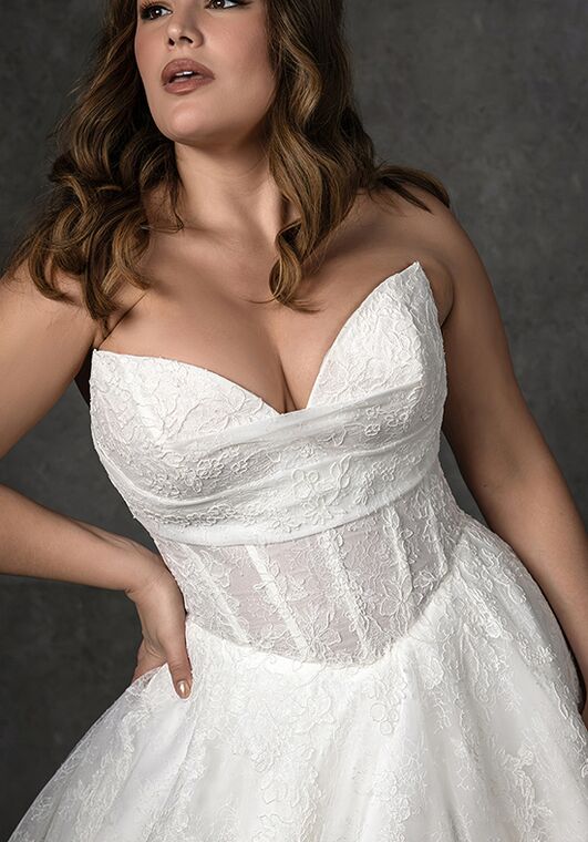 Essense of Australia D4270+ Ball Gown Wedding Dress - 3