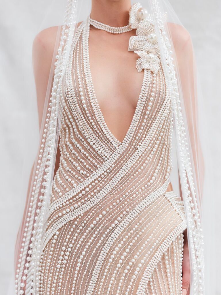 Pearl details, jazz-era fashion trends 2024. 