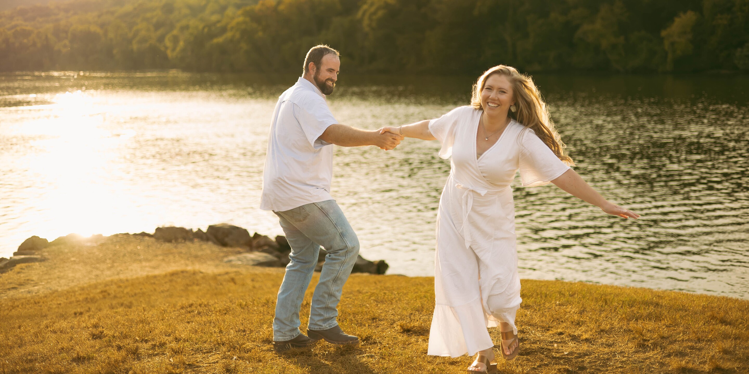Hannah & Tait  Home Page Banner