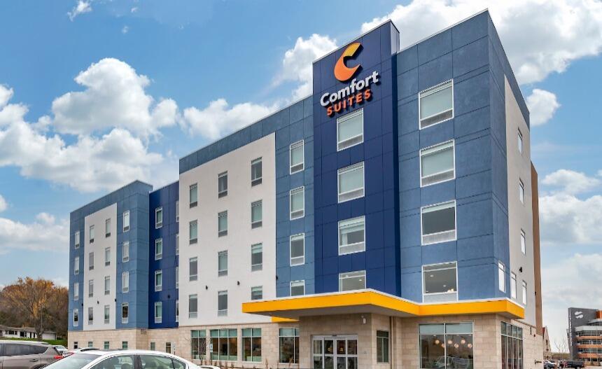 Picture of Comfort Suites Cottage Grove - Madison