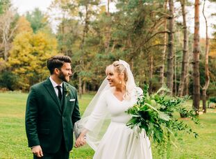 Samantha and Benjamin (Ben) selected their wedding date for a very special reason: It was their Bernese Mountain dog, Basket’s, second birthday. As su