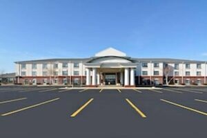 Picture of Holiday Inn Express Hotel & Suites Fort Atkinson