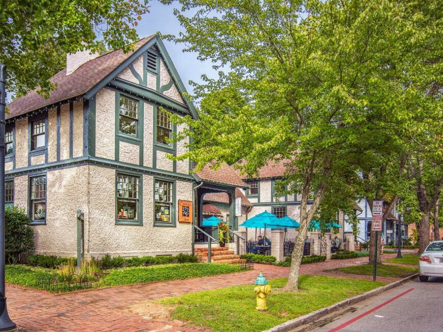 Picture of Biltmore Historic Village Hl