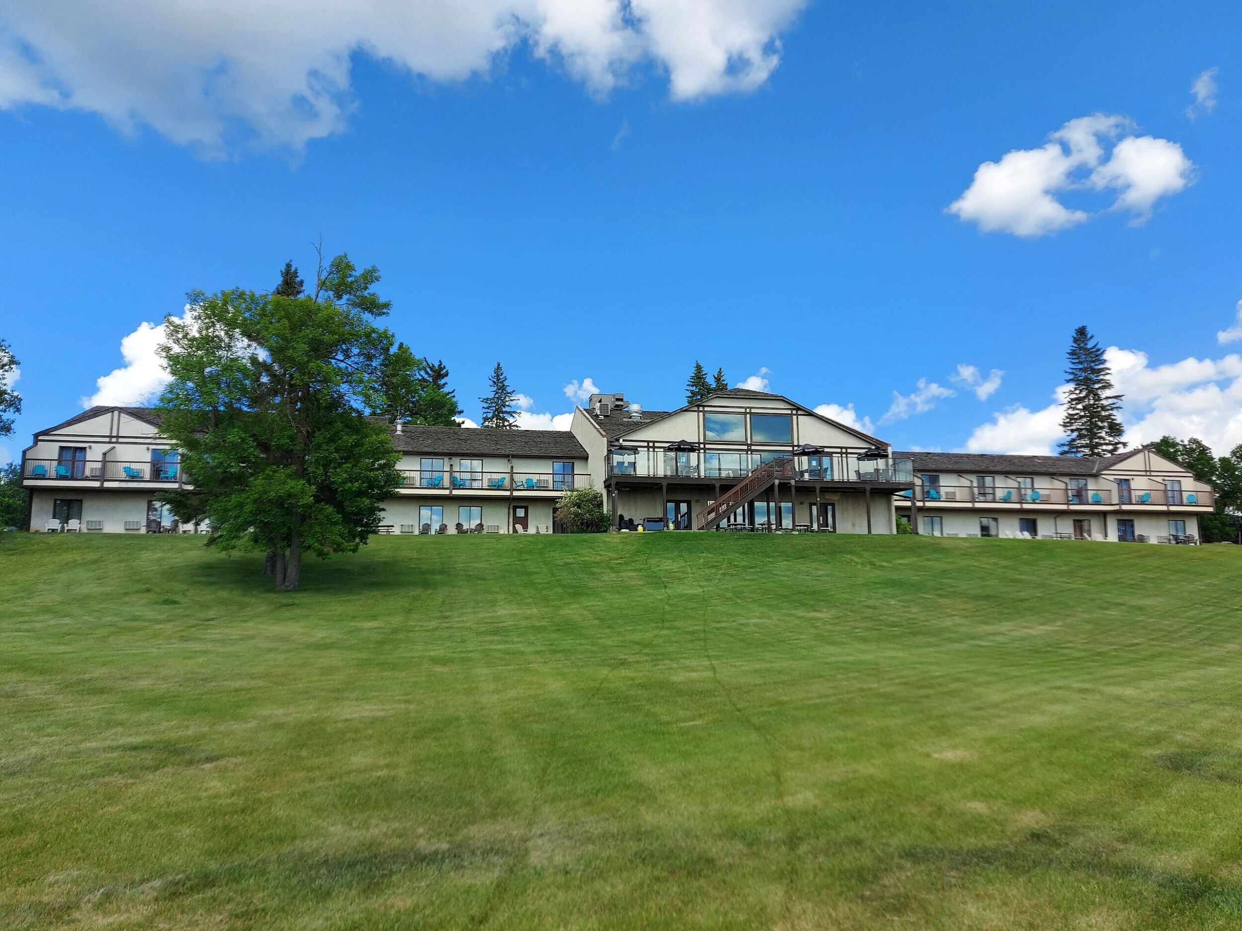 Picture of Kenosee Inn & Cabins