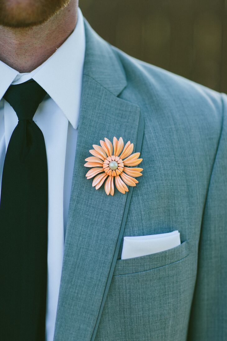 Floral Peach Brooch Boutonniere