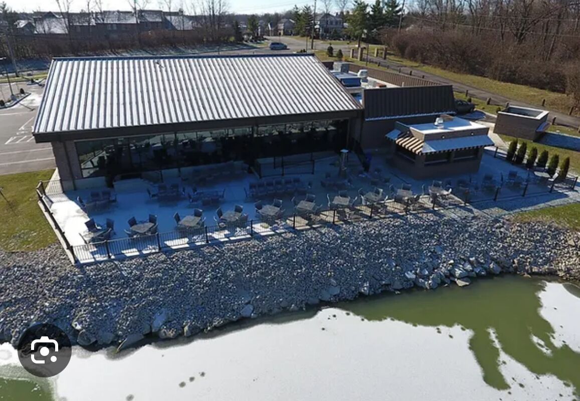 Picture of Snows Lakeside Tavern