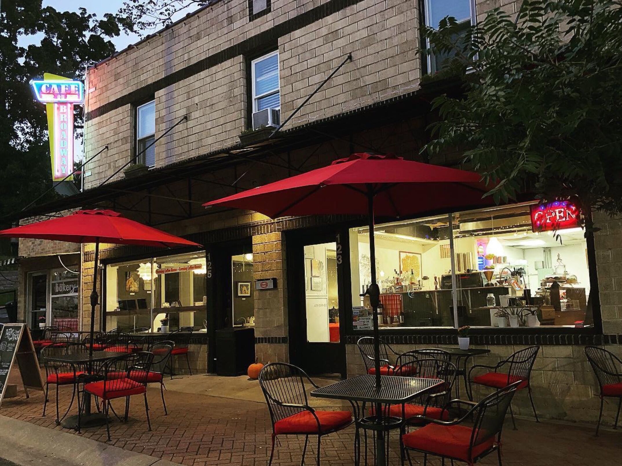 Picture of Cafe On Broadway