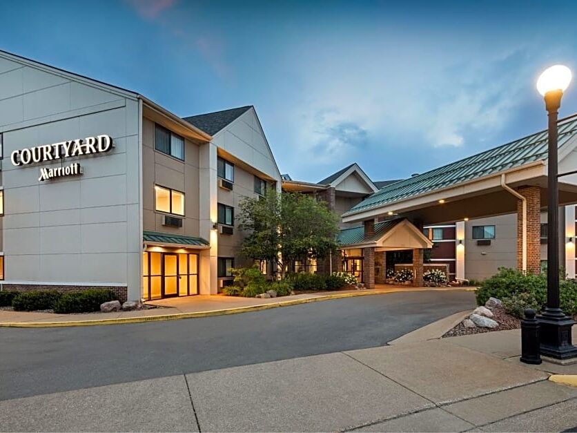 Picture of Courtyard La Crosse Downtown/Mississippi Riverfront