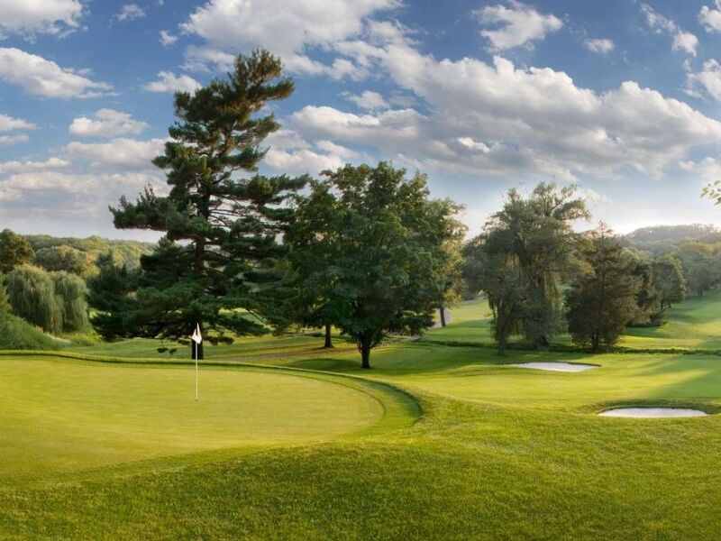 Picture of Golf Courses Galore!