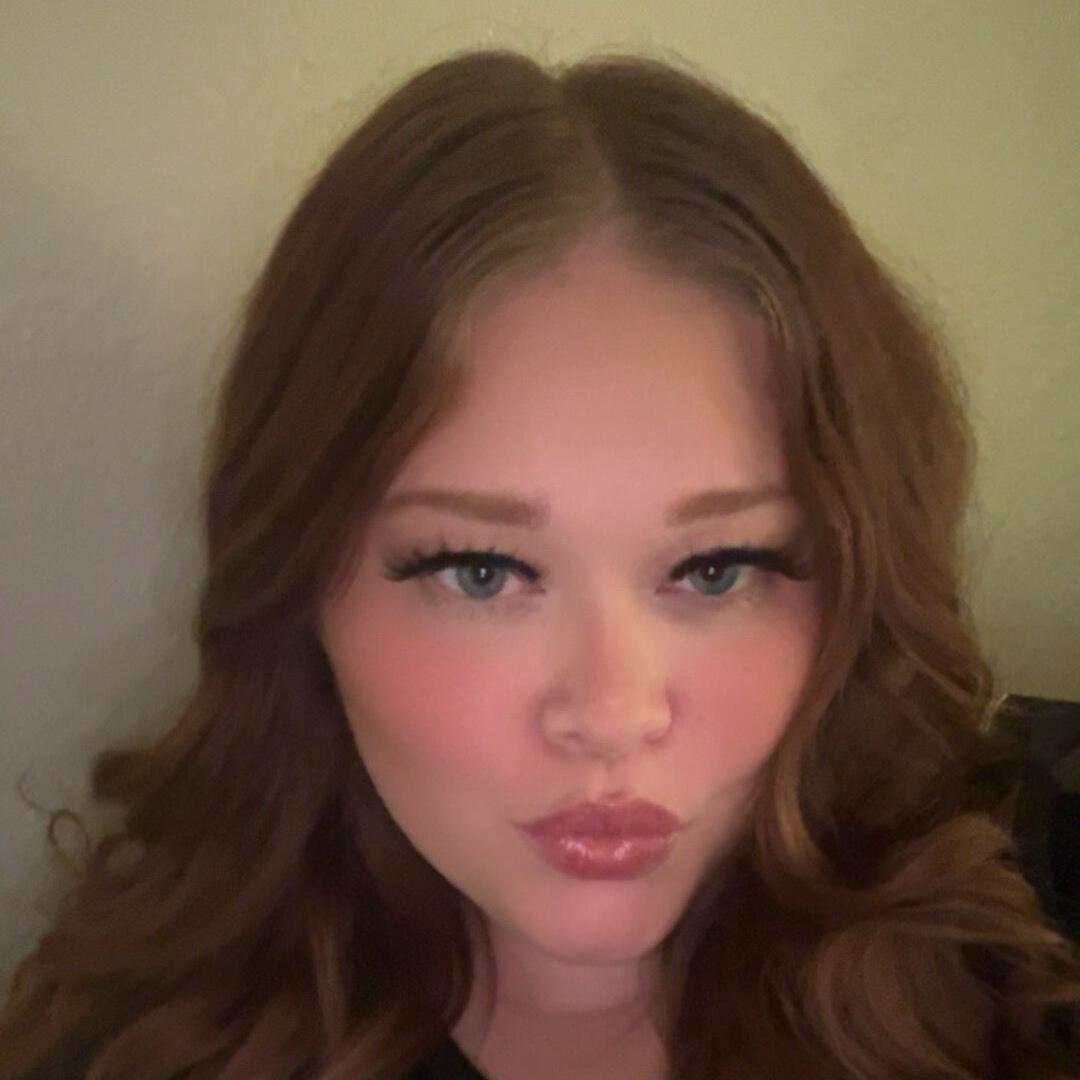 Nicole "moolawn"
