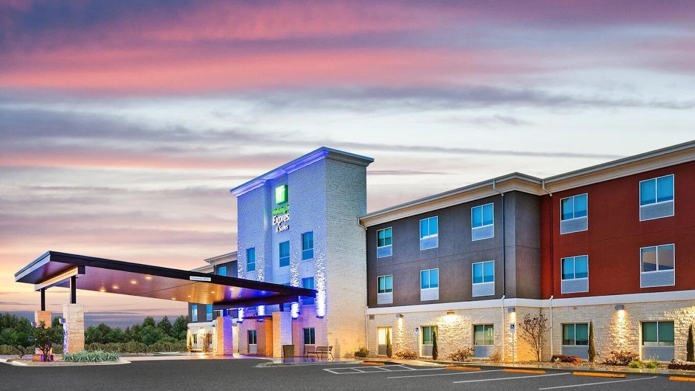 Picture of Holiday Inn Express & Suites Junction by IHG