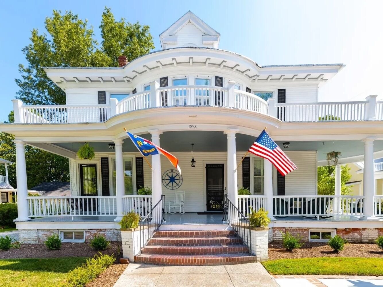Picture of Captain's Quarters Inn