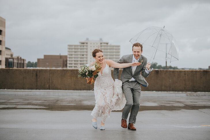 Modern Wedding Portraits on a Rainy Day in Birmingham, Alabama