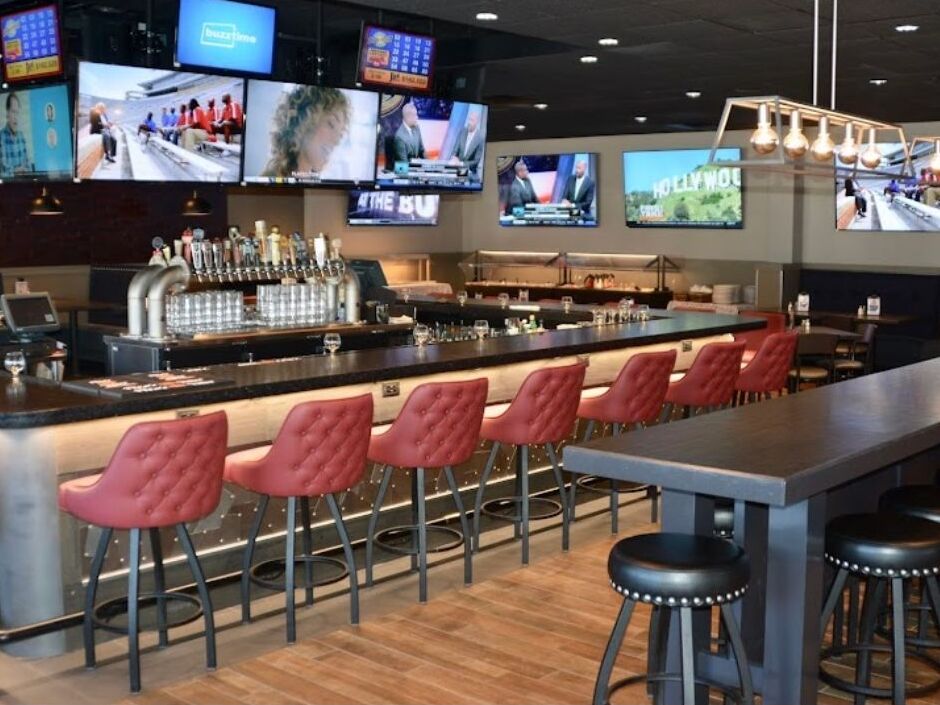 Picture of Vitale's Sports Bar Lounge - Comstock Park