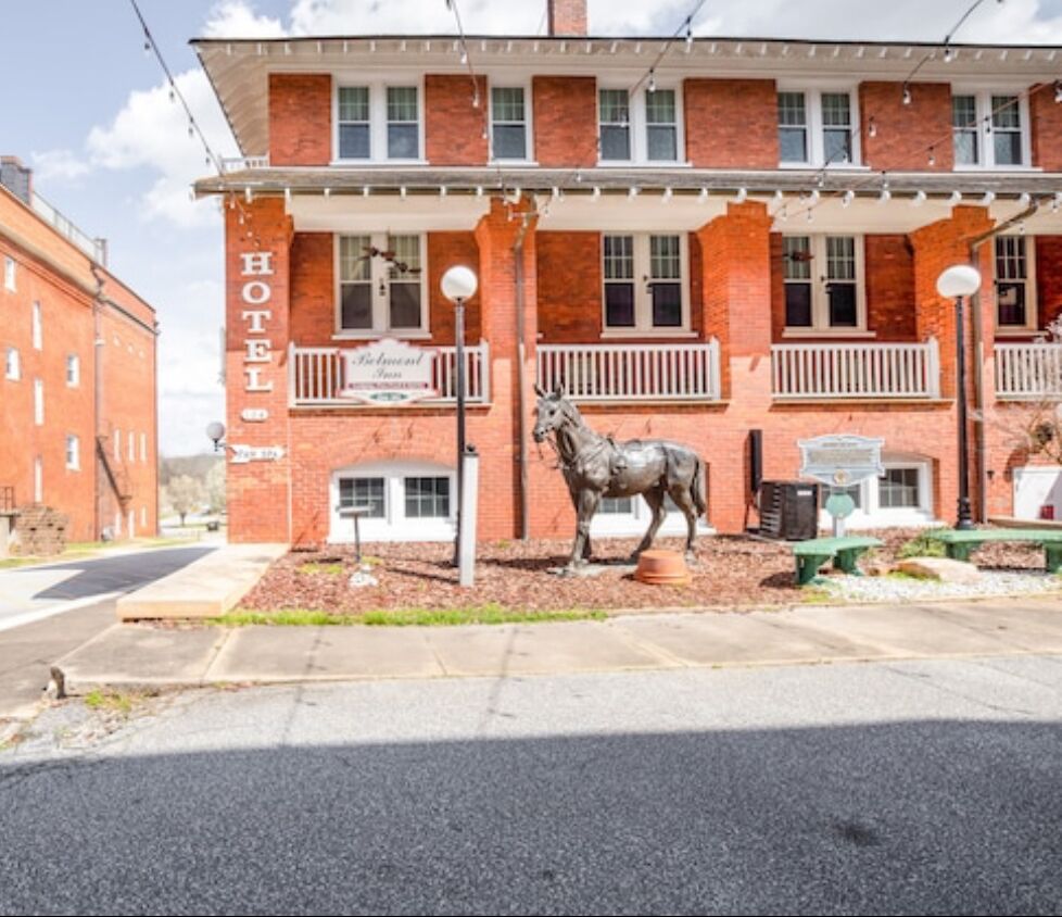 Picture of The Belmont Inn