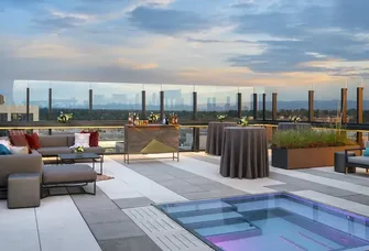 Jacquard Hotel & Rooftop