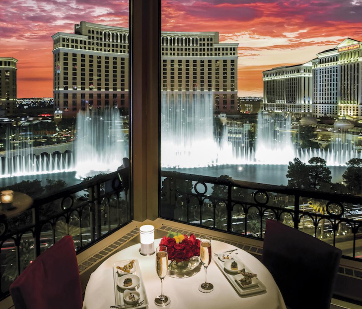 Picture of Eiffel Tower Restaraunt At Paris Hotel