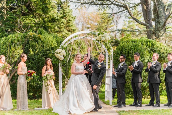 The couple exchanged vows outdoors on the Rust Manor House property, to fully enjoy the gorgeous fall season in Virginia.