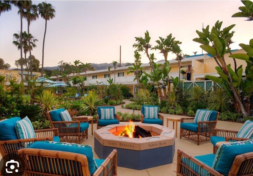 Picture of Pavillion Hotel