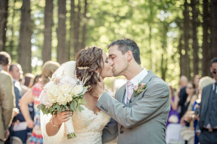 Adrienne and Collin First Kiss at Stony Creek Metropark