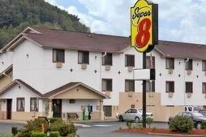 Picture of Super 8 by Wyndham Butler