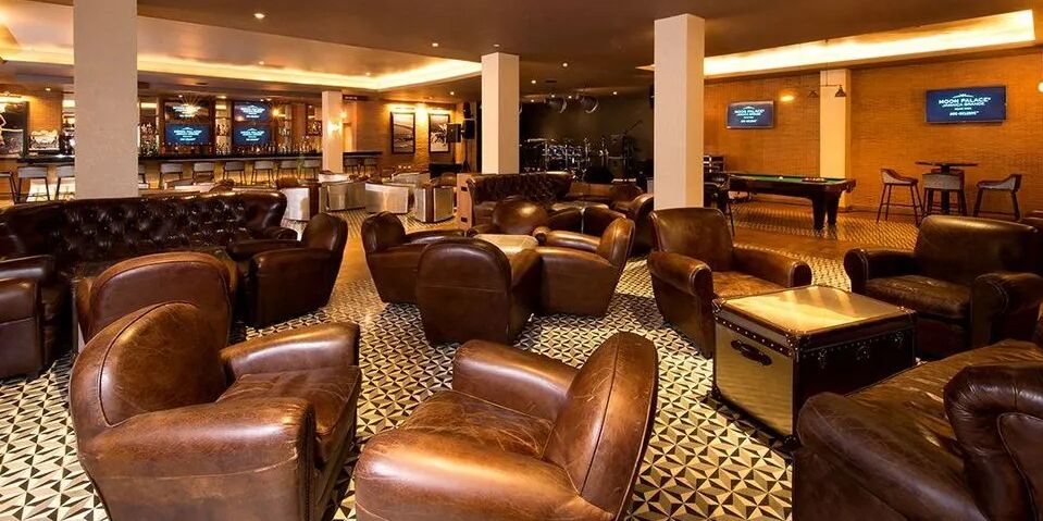 Picture of Loud Bar